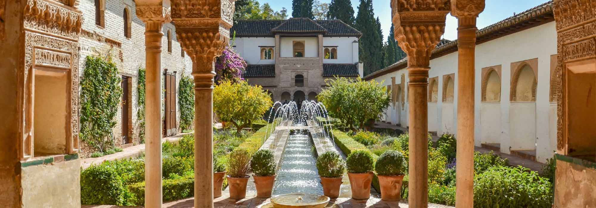 Spanischen oder andalusischen Garten gestalten