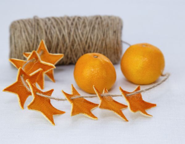 Orangenschalen-Girlande basteln
