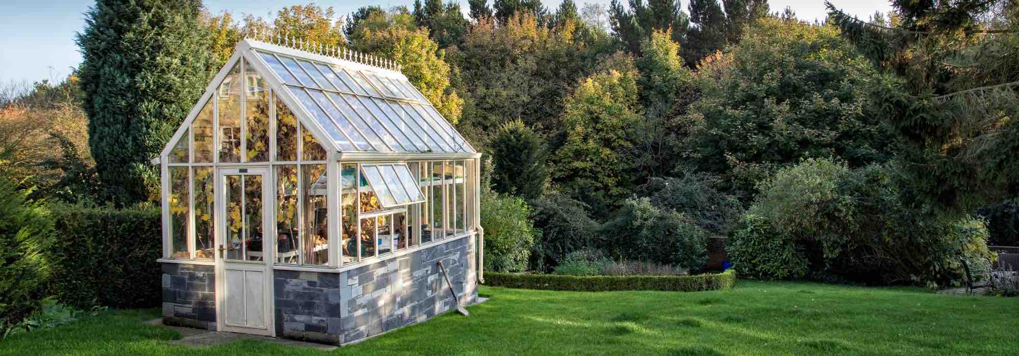Gartengewächshaus: Was sagt das Gesetz?