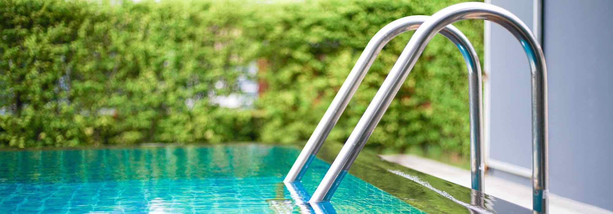 Welche Sichtschutzwände für den Pool?