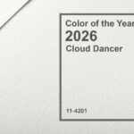 Trendfarbe 2026: „Cloud Dancer“ im Garten