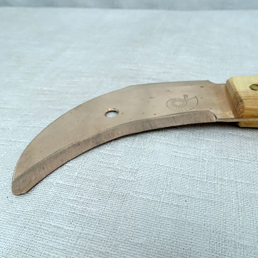 Serpette en cuivre Tucana