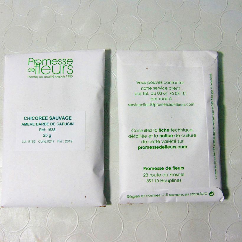 Beispiel eines Exemplars von Zichoriensalat Barbe De Capucin die Tüte mit 15000 Samen (25g) wie geliefert